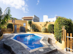 EDEN RENTALS North Paradise 'House A'